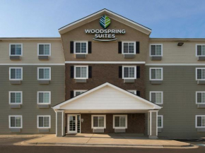 WoodSpring Suites Kansas City Mission